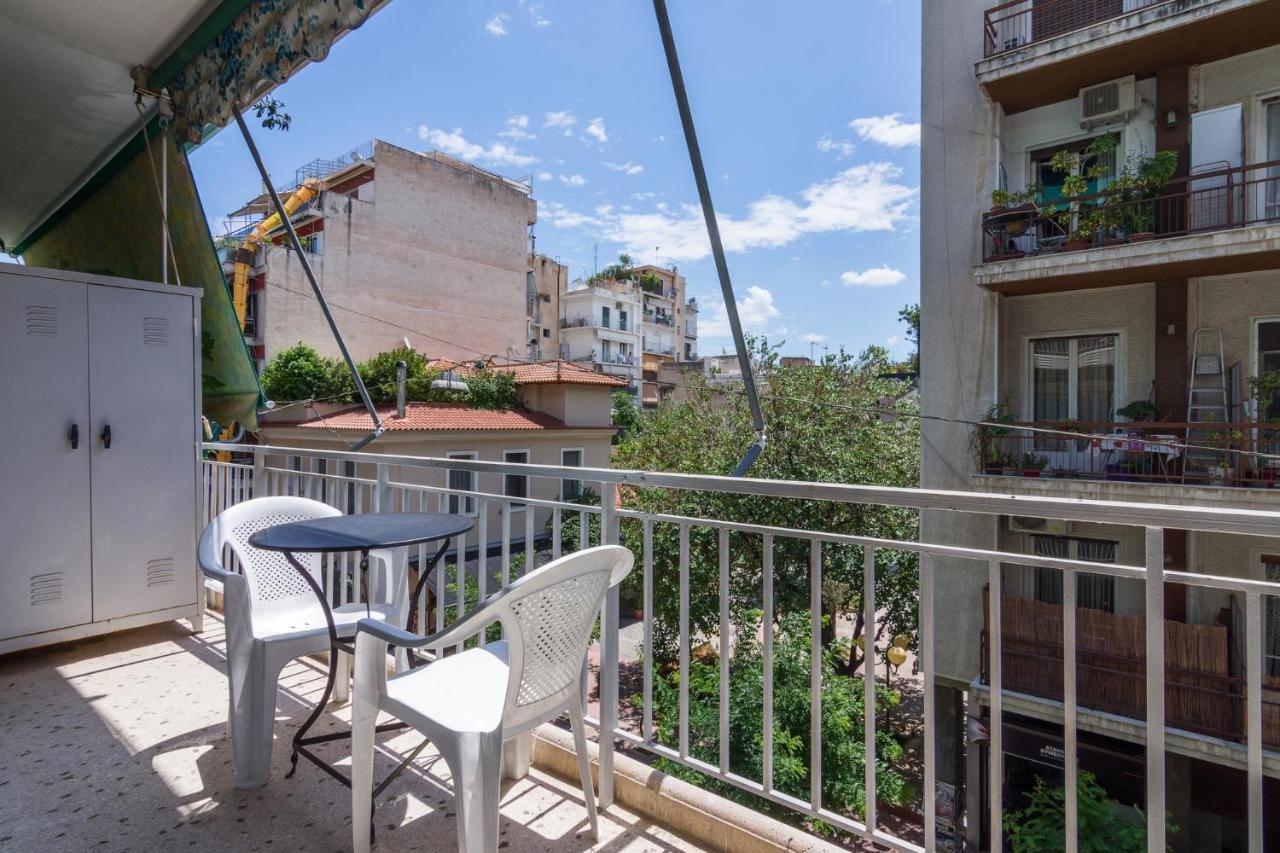 Sunny Apartment For 4 Ppl In Kerameikos Atenas Exterior foto